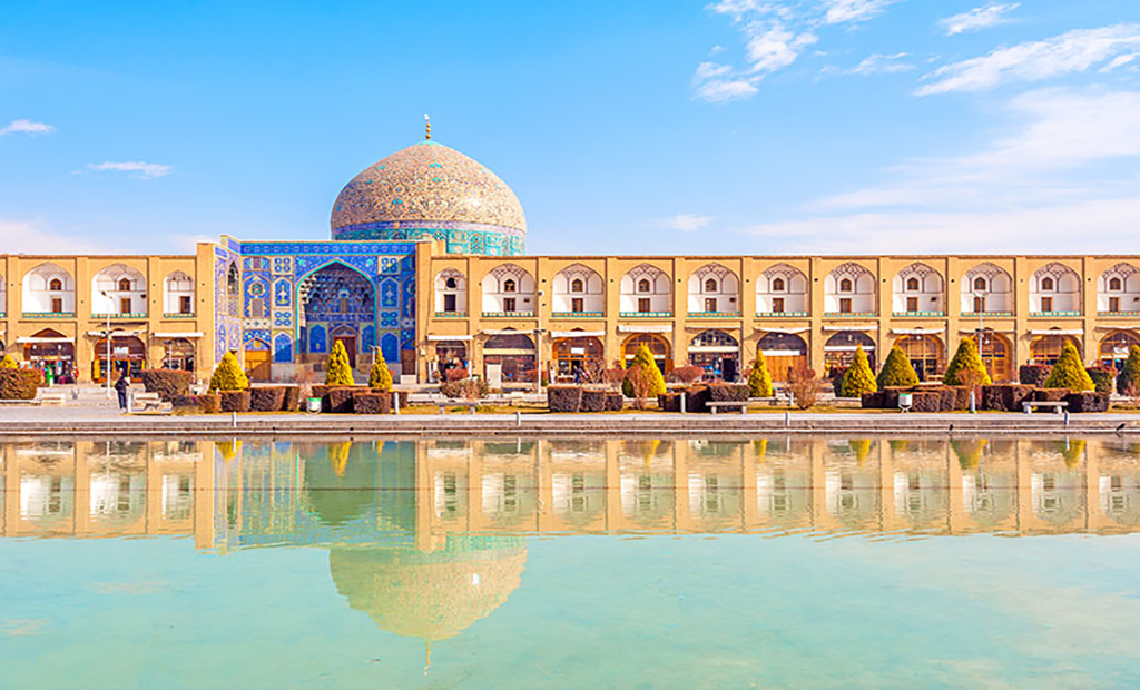 مسجد شیخ لطف‌الله اصفهان(سنگ طبیعی)