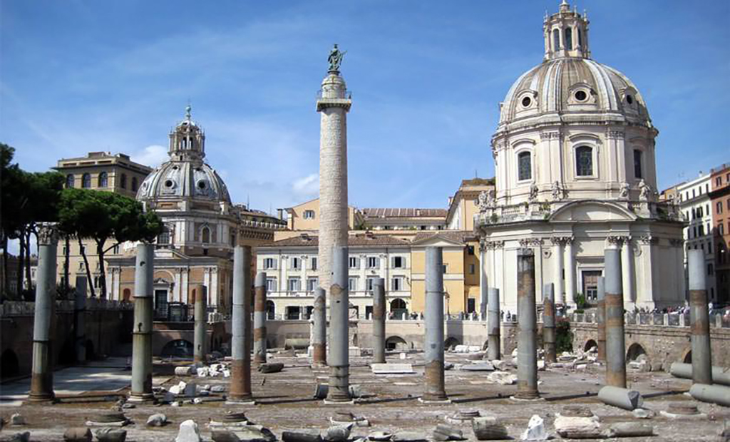 میدان تراژان در رم(نمای ساختمان)