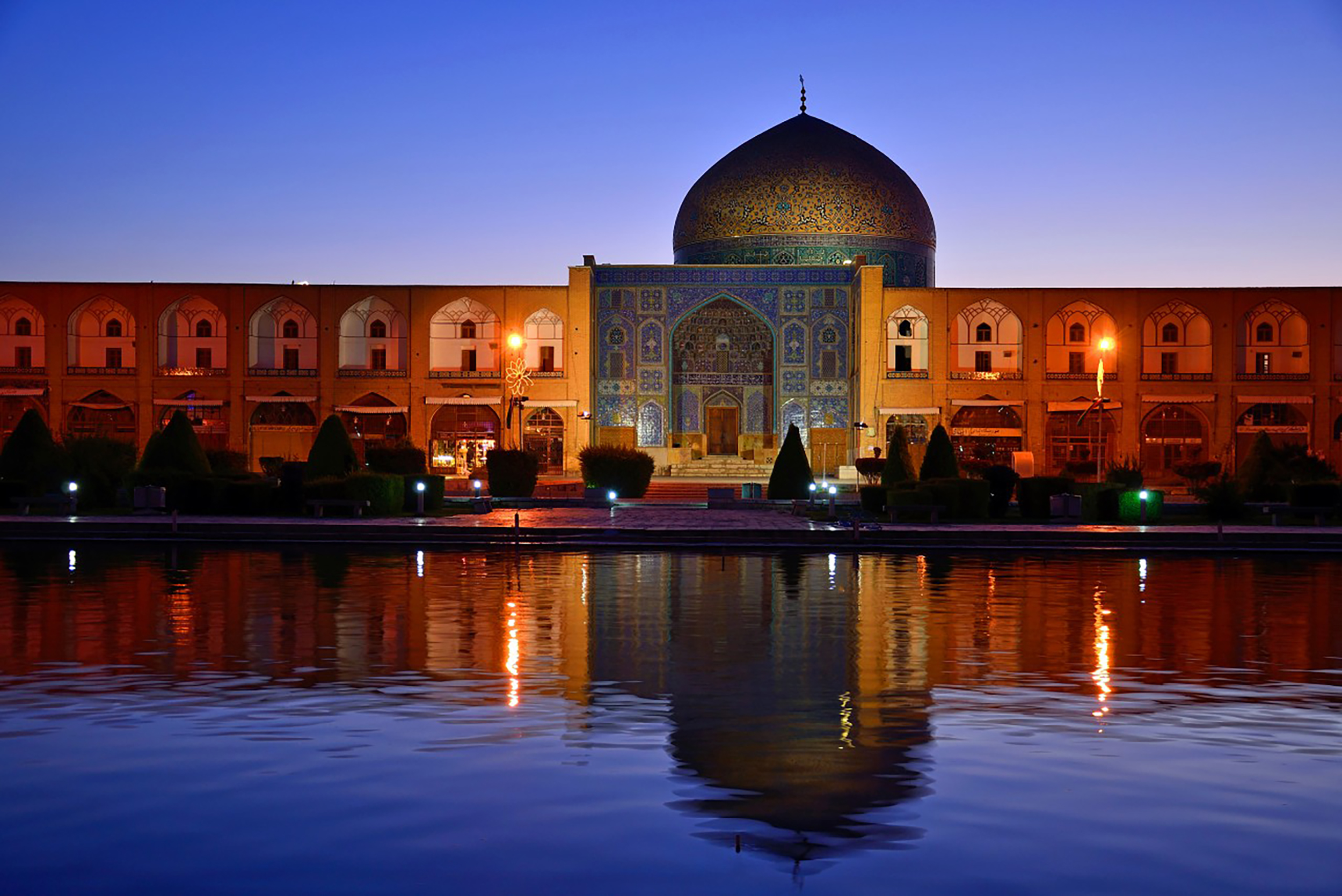 مسجد شیخ لطف الله(نمای ساختمان)